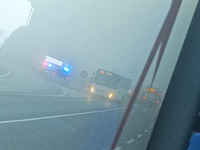 Pri Poprade sa zrazil autobus s osobným autom. Na mieste zasahovali záchranári,   zranilo sa sedem ľudí