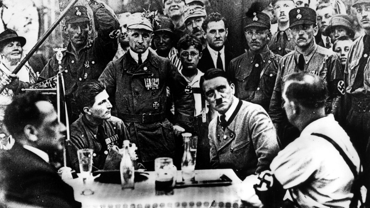 Hitler Mníchov puč