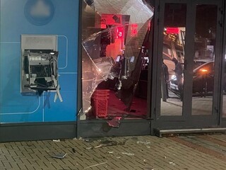vybuch bankomatu