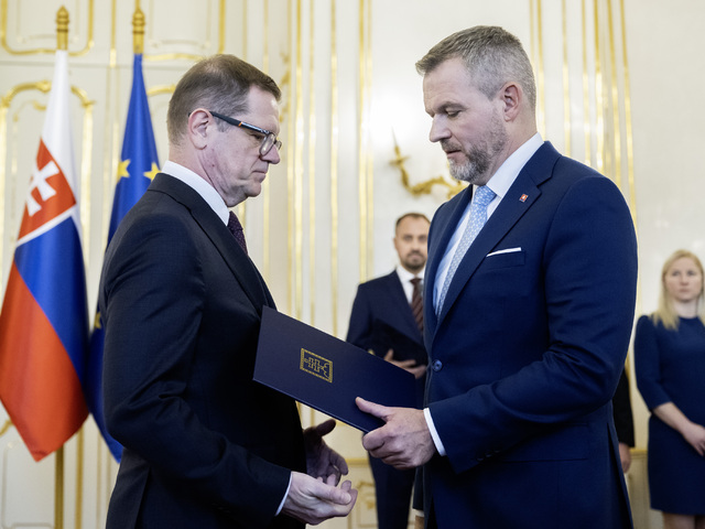 Kmec skončil, nastupuje Drucker. Prezident poveril ministra školstva vedením úradu pre plán obnovy