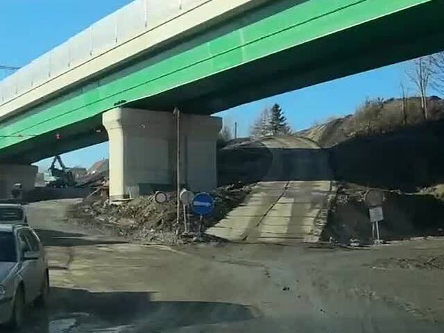 Časť Svrčinovca je odrezaná od sveta po zrušení priecestia. Starostka hovorí, že nikdy takúto situáciu nezažila