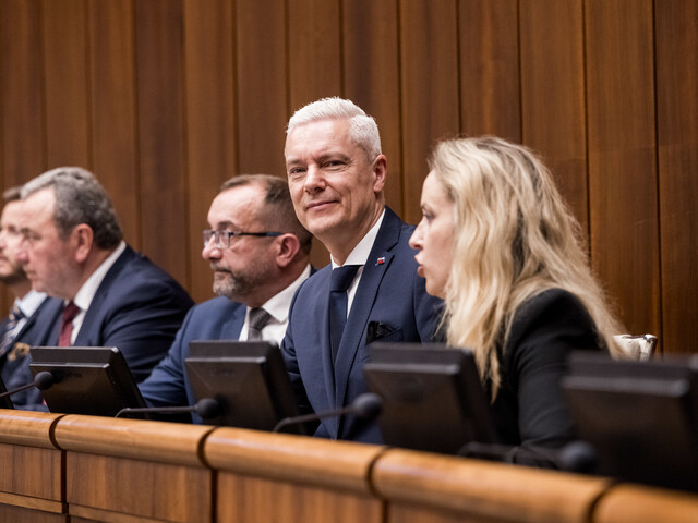 Hlas chce v čele eurovýboru Kmeca a Smer prikývne, až mu ostane 79-tka. Ferenčák o odvolaní nevedel