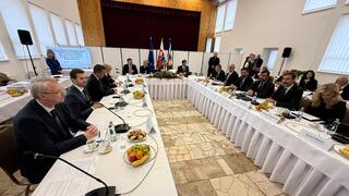 vláda rokovanie Vyšný Orlík