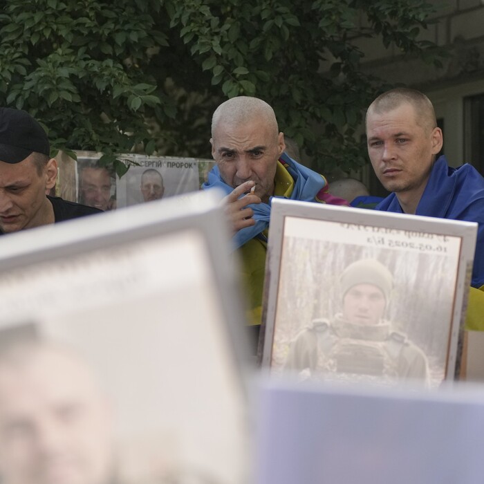 vojnoví zajatci ukrajina.jpg