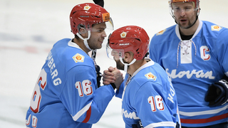 Syn úspešného hokejistu mal vážnu nehodu. Mladý útočník Slovana je v umelom spánku a v kritickom stave