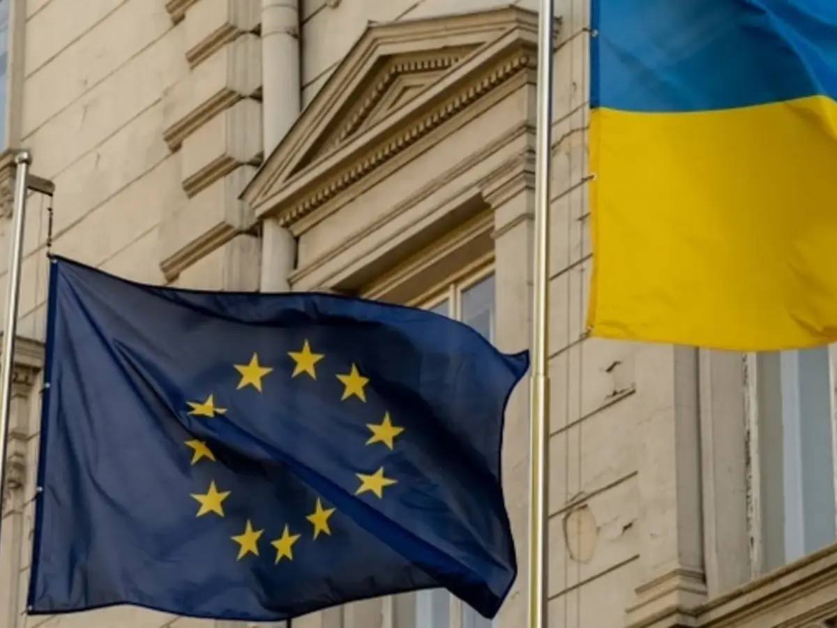 Ukrajina Európska únia vlajky vlajka EÚ 