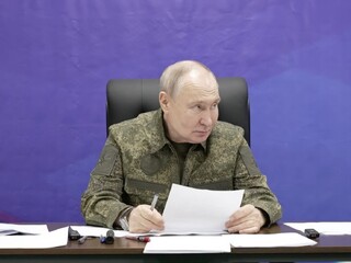 putin v maskáčoch.jpg