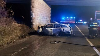 nehoda zhorené auto