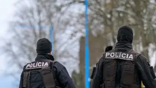 polícia policajný eskort policajti 