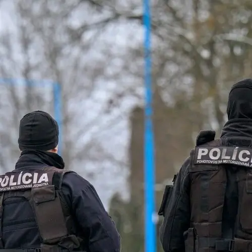 polícia policajný eskort policajti 