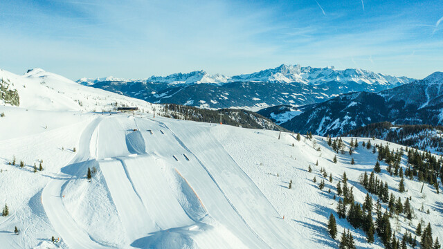 Shuttleberg lyžiarske stredisko Rakúsko
