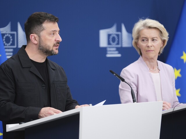 Von der Leyenová oznámila veľkú platbu z pôžičky pre Ukrajinu. EÚ previedla prvé tri miliardy eur z 90