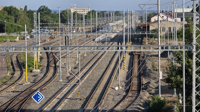 železnice elektrifikácia trate