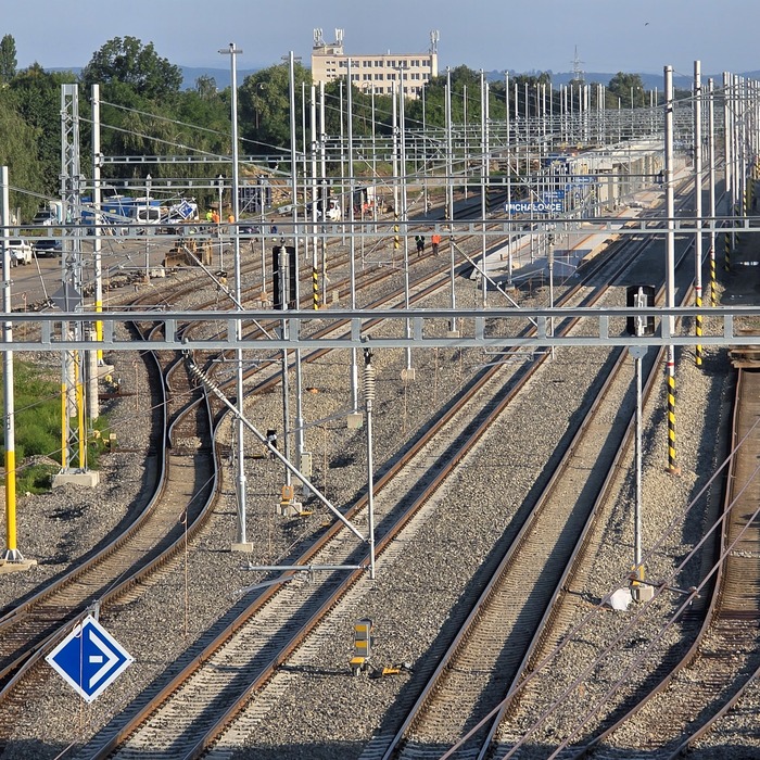 železnice elektrifikácia trate