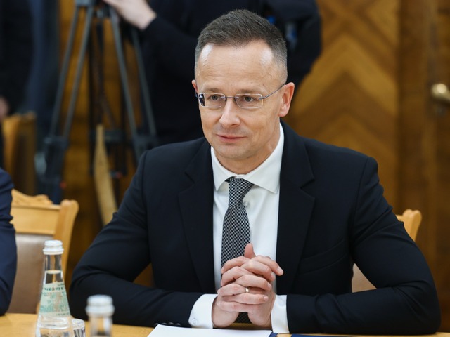 Szijjártó obviňuje Kyjev z vydierania. Ukrajina vraj žiadala zbrane a peniaze za obnovenie tranzitu ropy cez Družbu