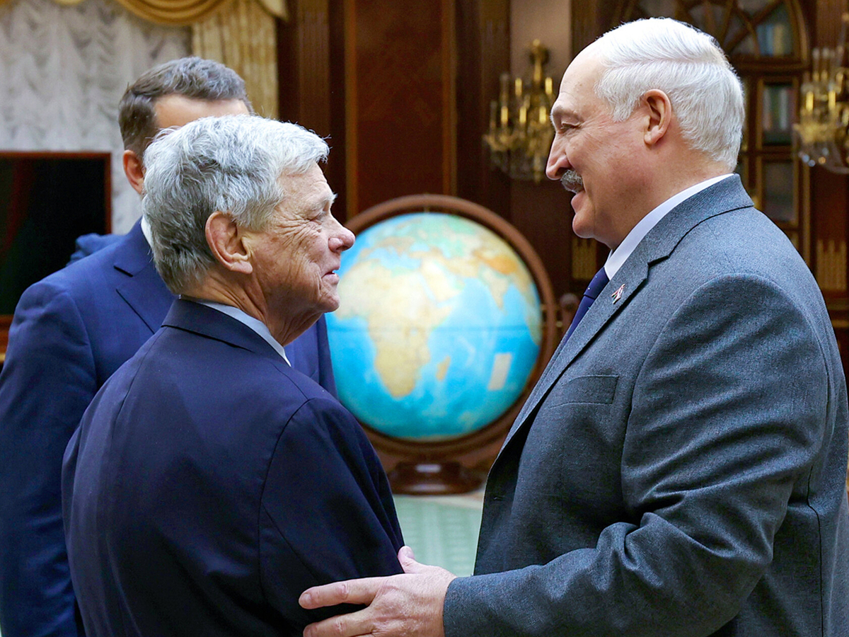 John Coale a Lukašenko