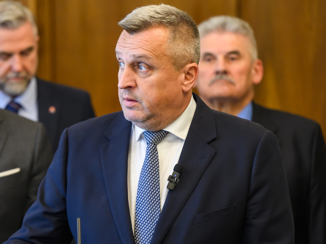 Danko žiada stopku pre zrýchlené zákony. Líder SNS chce v parlamente menej skrátených konaní a koniec presúvania bodov