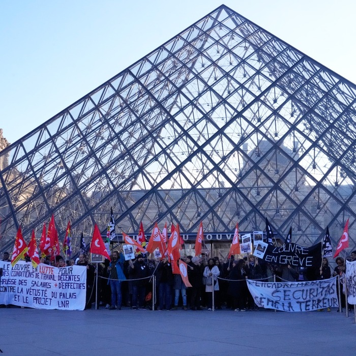 Louvre štrajk