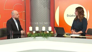 Kampaň NEMOBILUJ! ŠOFÉRUJ! upozorňuje na riziko mobilu za volantom. Vianočný zhon ho ešte zvyšuje