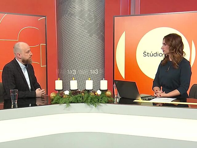 Kampaň NEMOBILUJ! ŠOFÉRUJ! upozorňuje na riziko mobilu za volantom. Vianočný zhon ho ešte zvyšuje