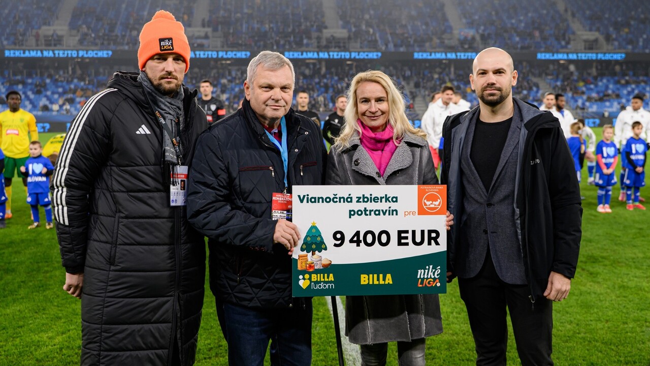 thumbnail_Na zápase ŠK Slovan Bratislava a MŠK Žilina BILLA odovzdala dar Potravinovej banke Slovenska.jpg
