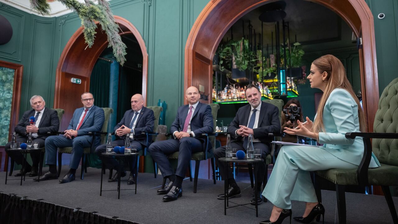 ta3 konferencie_1.jpg