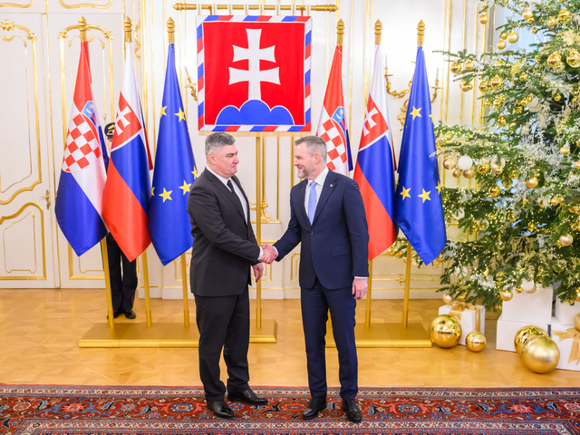 Prezidenti Slovenska a Chorvátska diskutovali o EÚ a vojne na Ukrajine. Pellegrini: Vzťahy medzi krajinami sú živé