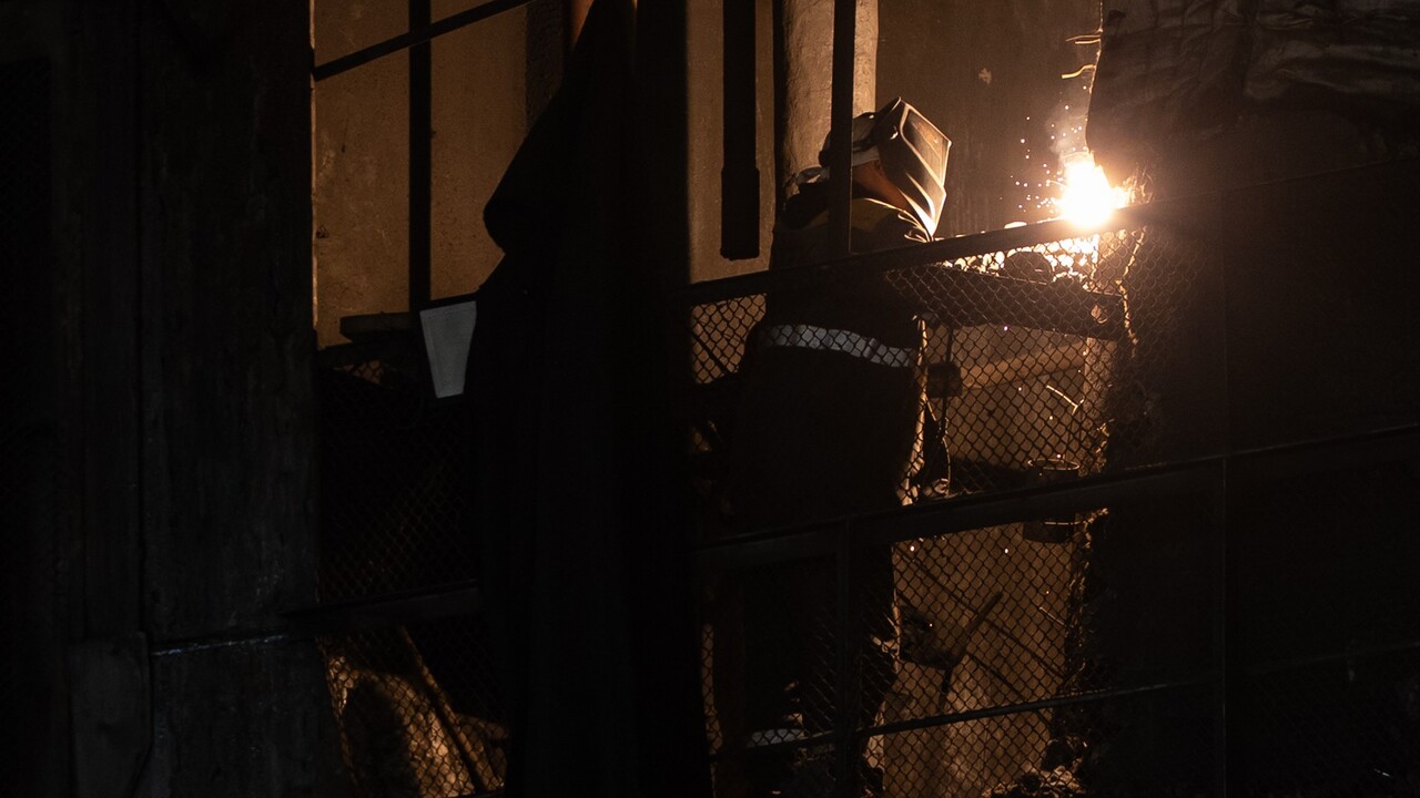 Ukrajina elektrina pracovník 