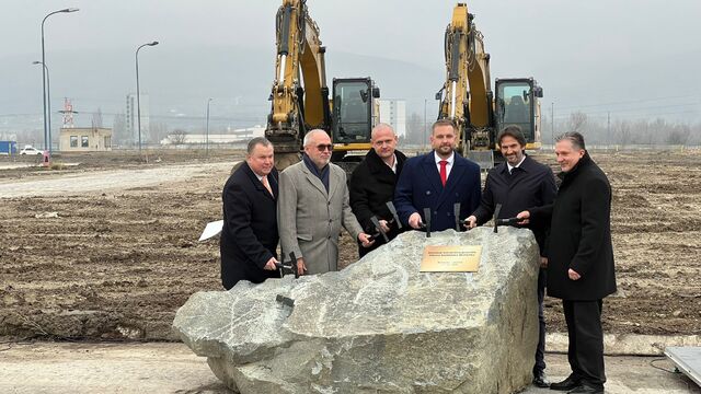 vystavba nemocnice vo vajnoroch