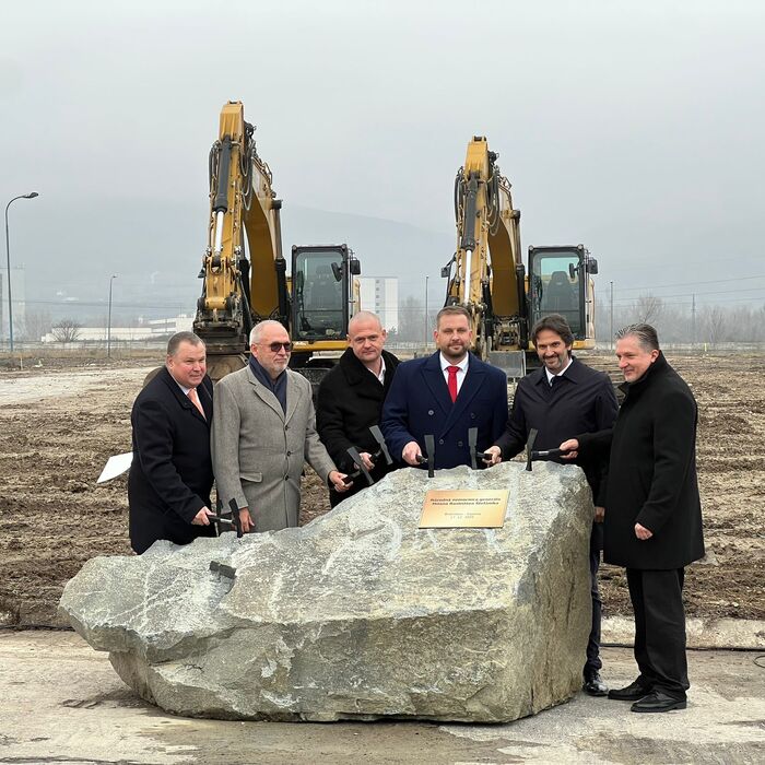 vystavba nemocnice vo vajnoroch