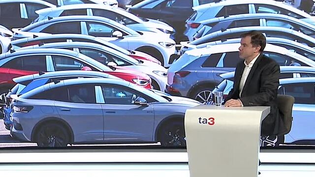 LED-STUDIO-TA3-KRIZANSKY-17:00