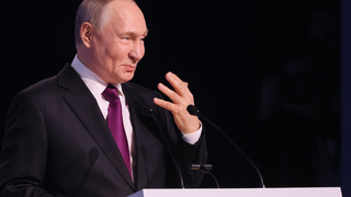 Moskva pritvrdzuje rétoriku. Putin nazval európskych lídrov „malými prasiatkami“