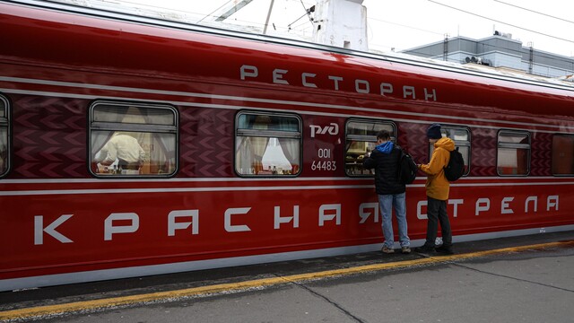 Rusko, železnice, vlak