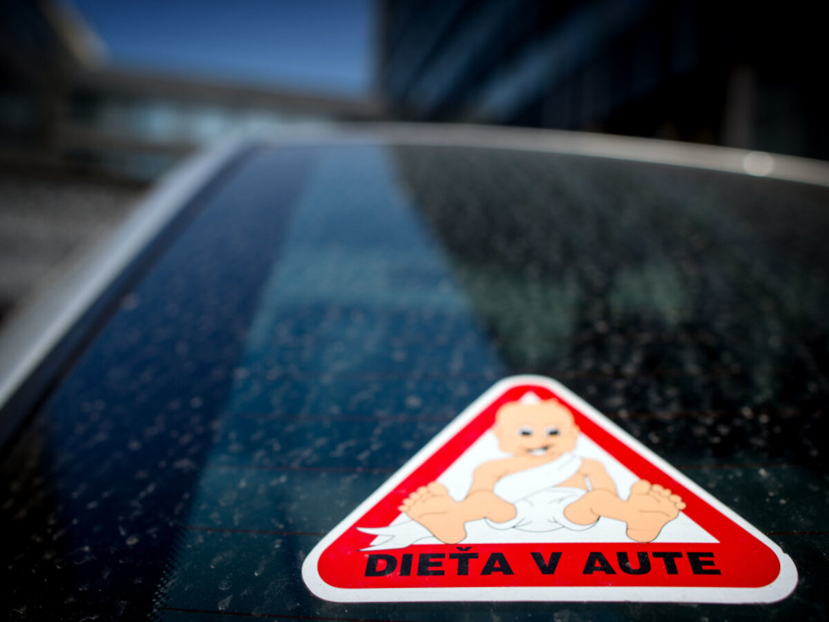 dieťa auto 