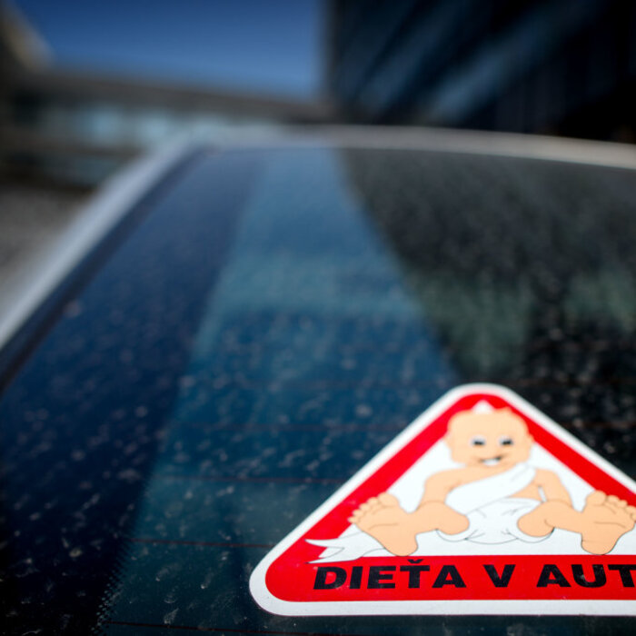 dieťa auto 