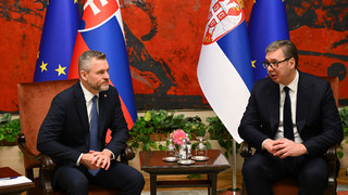 Prezident Pellegrini v Srbsku hovoril o rozširovaní EÚ aj mieri na Ukrajine. Vučiča pozval na návštevu Slovenska