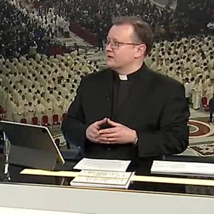 POLNOCNA-VATIKAN-HOST-V-STUDIU-KOLENCIK