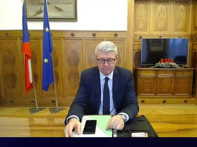 Prečo Česi a Slováci nevidia výsledok svojej práce v peňaženkách? Odpovedá český vicepremiér a minister Havlíček