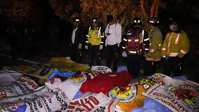 Guatemala nehoda autobusu obete