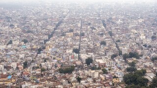 Pohľad na mesto Džajpur z pevnosti Nahargarh.