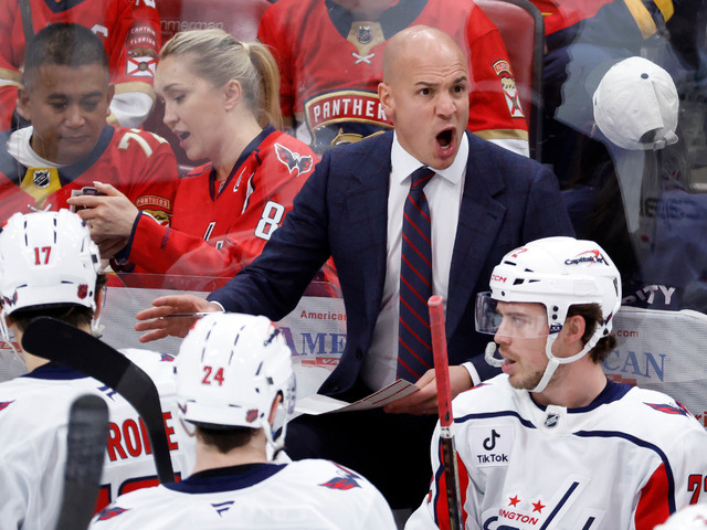 NHL: Fehérváry bodoval, Capitals však na Floride neuspeli. Prehru zaznamenal aj Dvorského St. Louis