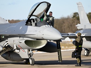 stíhačky F-16