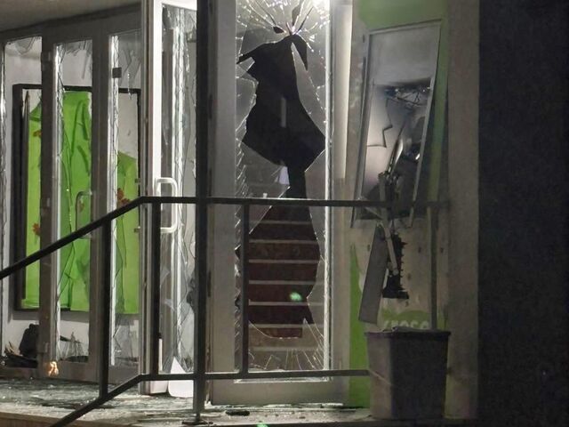 Veľká razia proti bankomatovej mafii: Polícia zadržala troch cudzincov podozrivých z výbuchov a krádeží