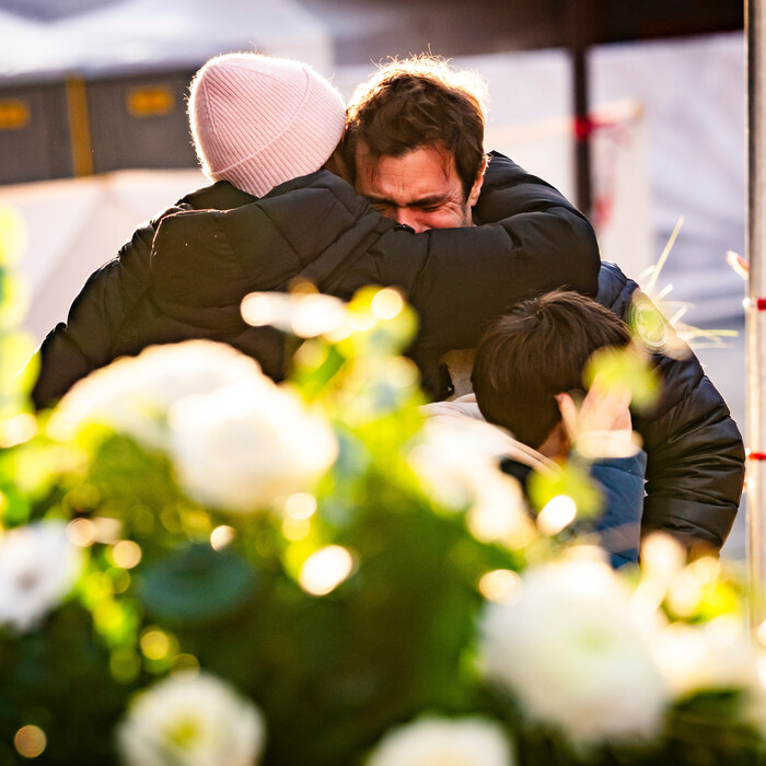 svajciarsko poziar truchliaci