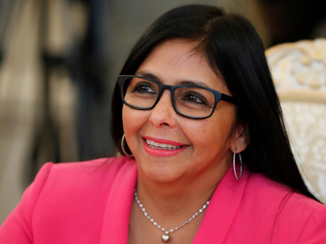 Dočasná prezidentka Venezuely žiada od USA spoluprácu a mierový dialóg. Trump však varoval pred ďalším útokom 