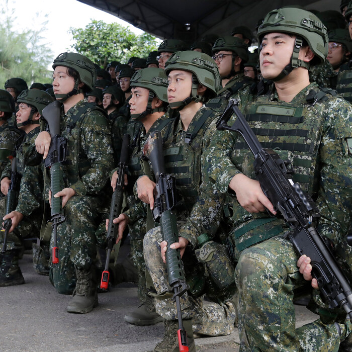 taiwanskí vojaci.jpg