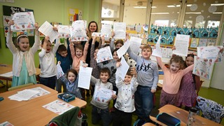 Školské brány sa otvorili a písomky klopú na dvere. Po troch rokoch sa žiaci dočkajú aj polročných prázdnin