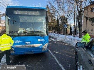 autobus nehoda