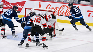 NHL: Fehérváry, Nemec a Regenda s prehrami. Nashville zdolal Washington, Jets uspeli proti Devils