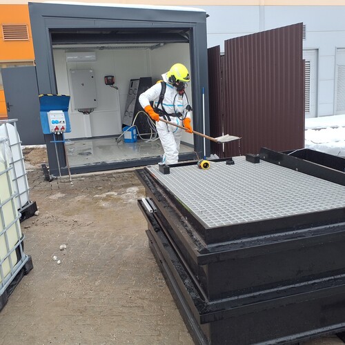 Rajecká Lesná, hasiči, zásah, hydroxid sodný